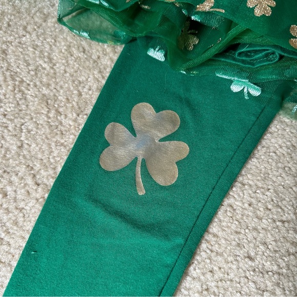 5/$25 Celebrate It! Clover Leggings - Picture 5 of 6